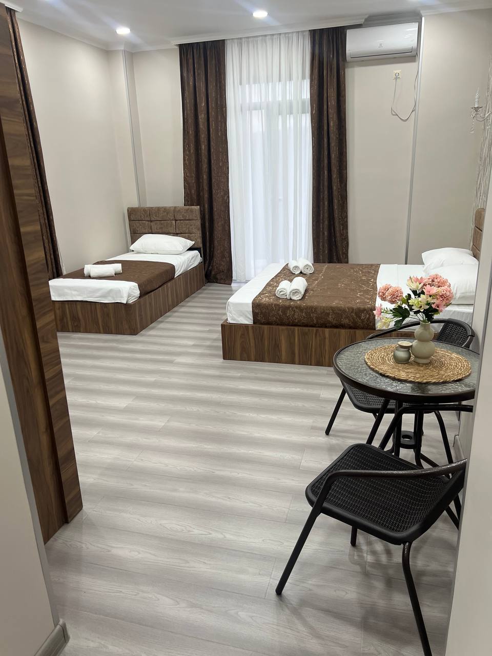 Triple Room – 001