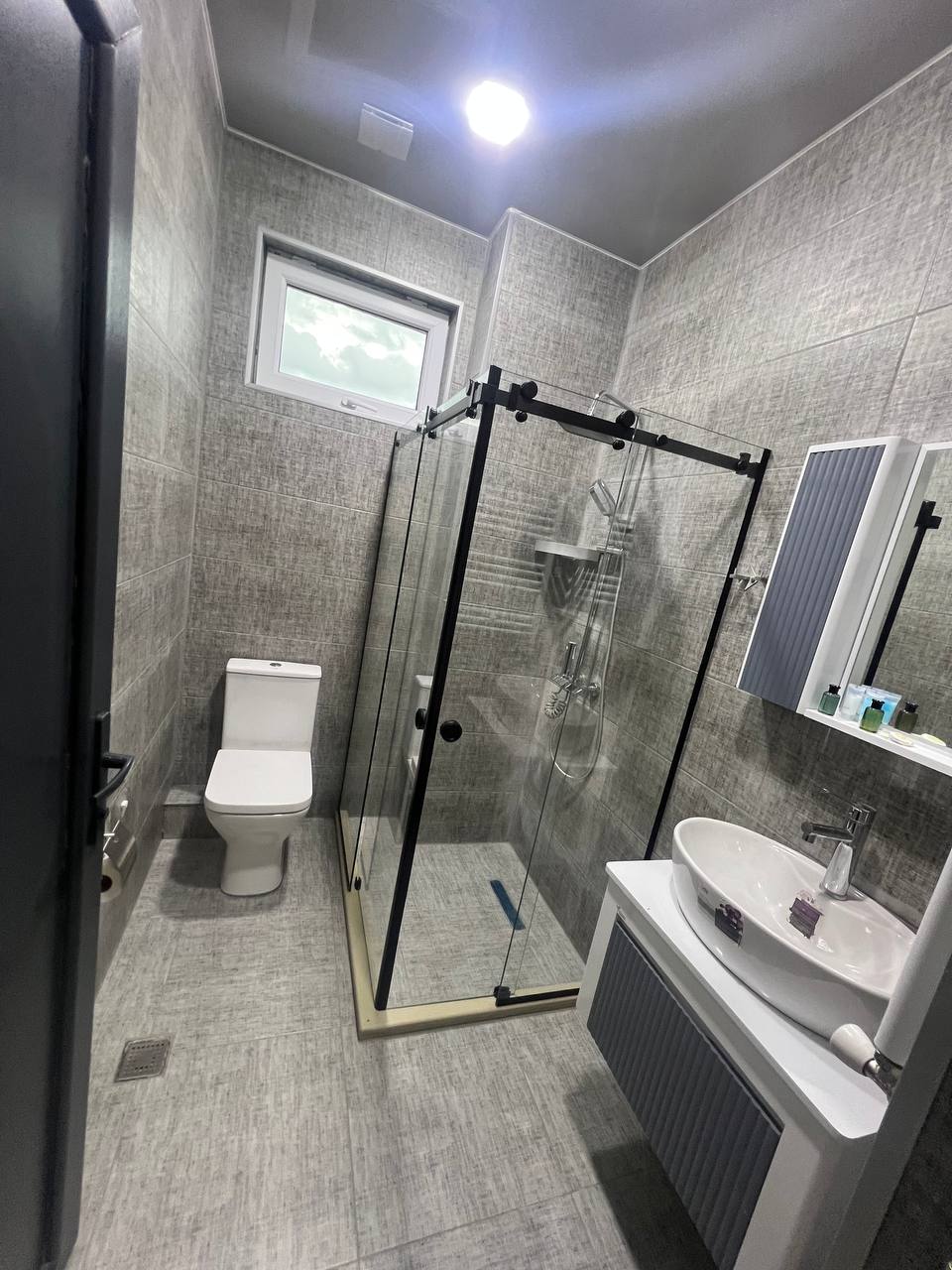 Triple Room – 001