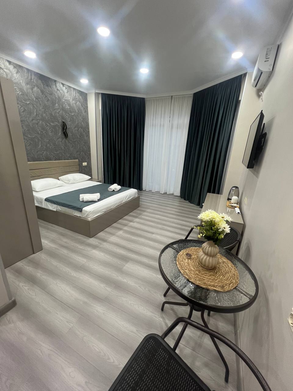 Double Room – 008