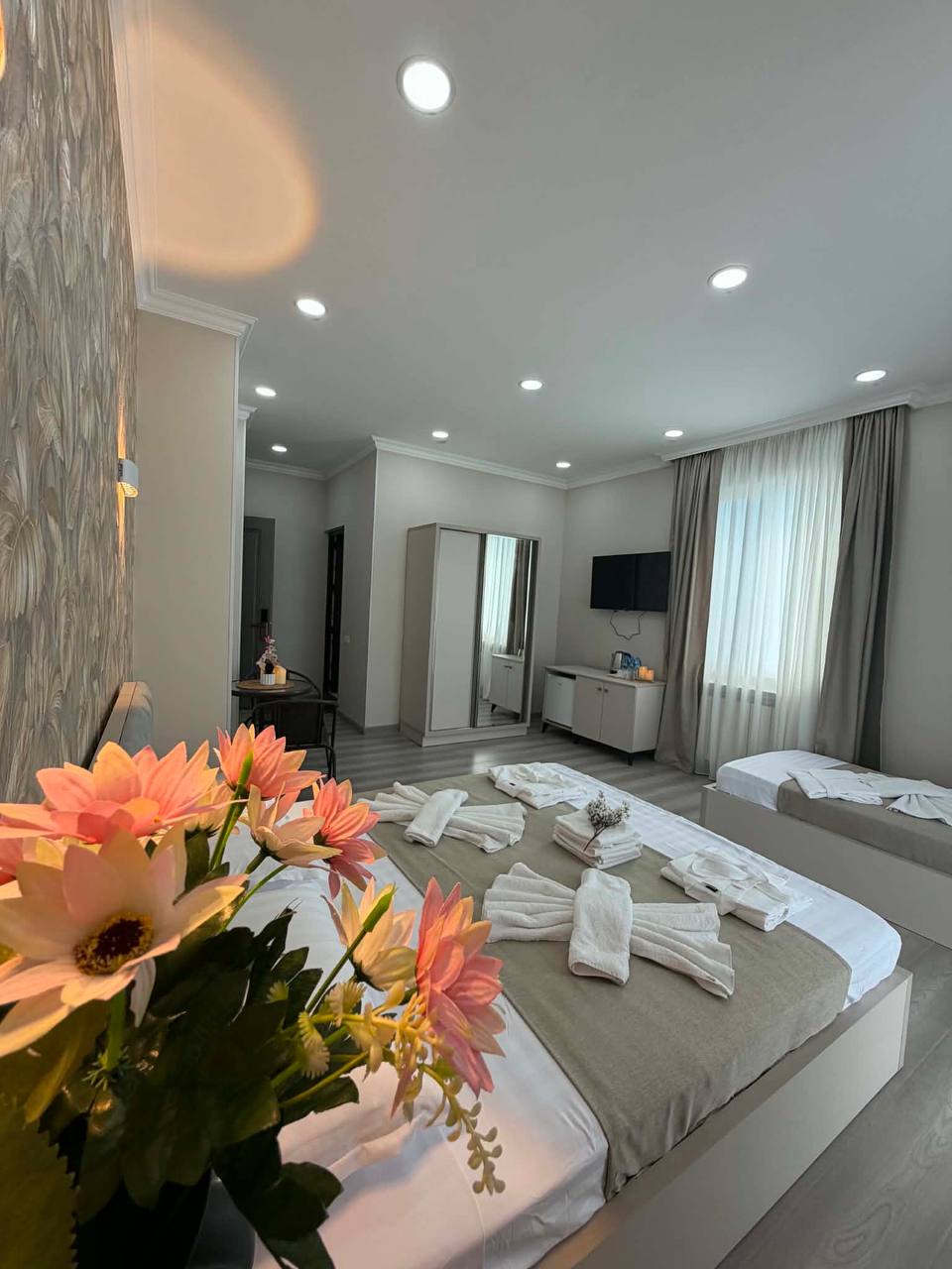 Triple Room – 011