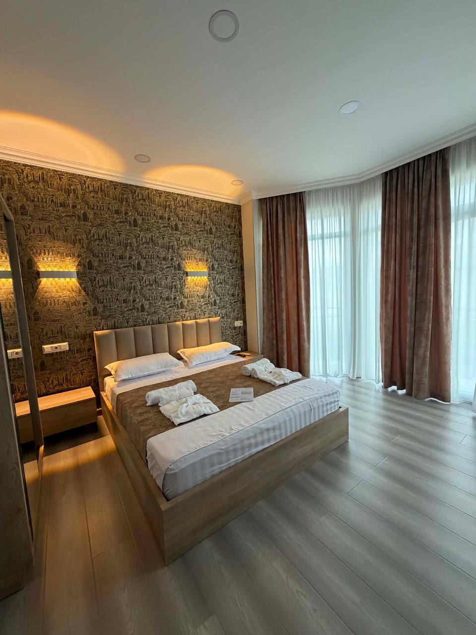Double Room – 013